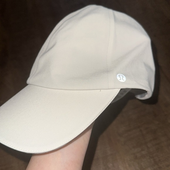 NEW Lululemon Fast and Free Running Baseball Cap Hat in bone cream color L/XL - Picture 8 of 8